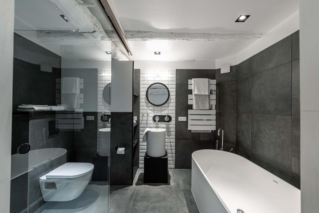 Maison De La Bonne Vie Therondels 외부 사진