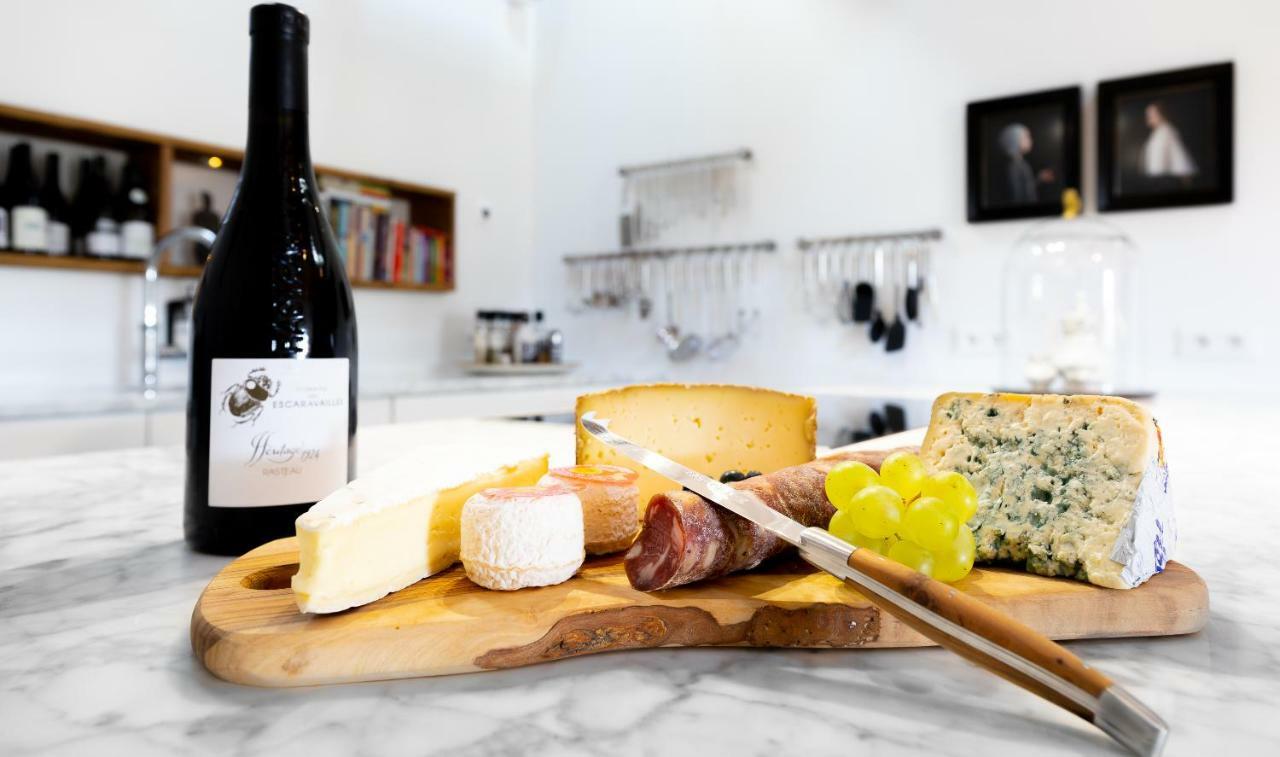 Maison De La Bonne Vie Therondels 외부 사진